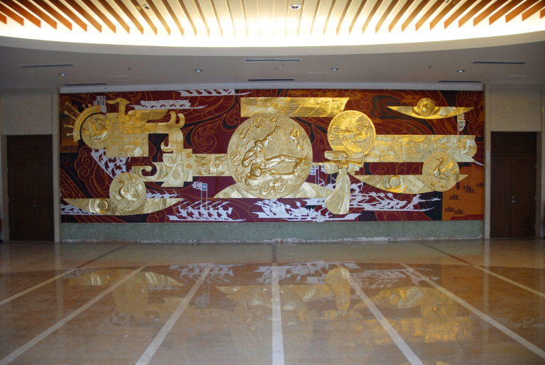 路安集團主題浮雕-1